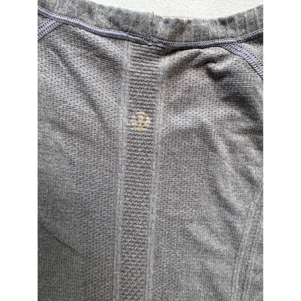 Lululemon Swiftly Tech Short Sleeve 2.0 Grey Running Training Shirt Size 4 - Picture 6 of 6